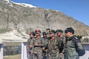Northern Army Commander Inspects Ongoing Amarnath Yatra Preparations 