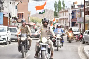 Traffic Police Ladakh Organised Tiranga Rally to Celebrate Har Ghar Tiranga 