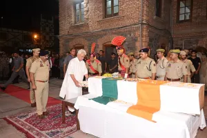 LG Pays Tributes To DSP Killed In Anantnag Gun Battle