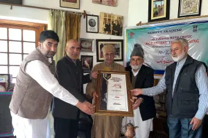 Khilat-e-Ameer Award Conferred upon Living Legend Mohammad Yousuf Taing