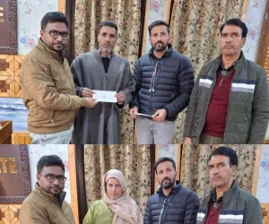 DC Kupwara Hands Over Compensation Cheques to Kin of Accident Victims