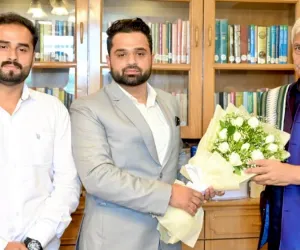 Zeeshan Mohiuddin and Asrar Ul Haq Call on Lieutenant Governor Manoj Sinha at Lok Bhawan