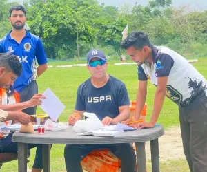 Affarwat-XI Sports Club Baramulla Management Felicitates Mushtaq Ahmad Rather